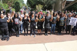 Black Lives Matter protestors make their presence felt at Hofstra University on debate day. Photo by Victoria Espinoza