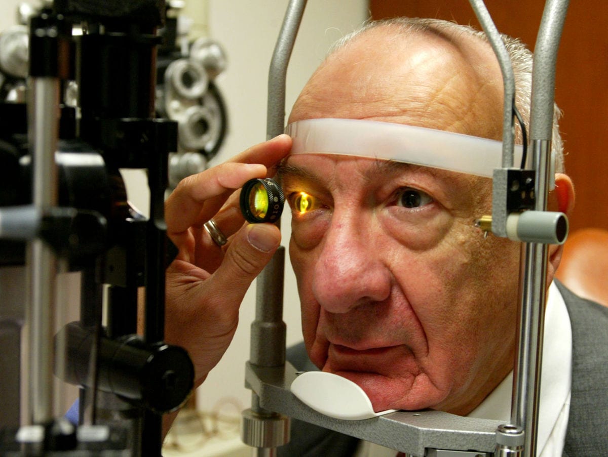Лечение катаракты у пожилых людей операция. Реабилитация после глаукомы. Gene Therapy Novartis.