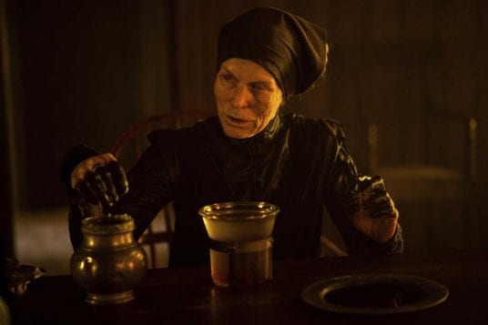 Movie Review: Gretel and Hansel – Stay out of the woods, please | TBR
