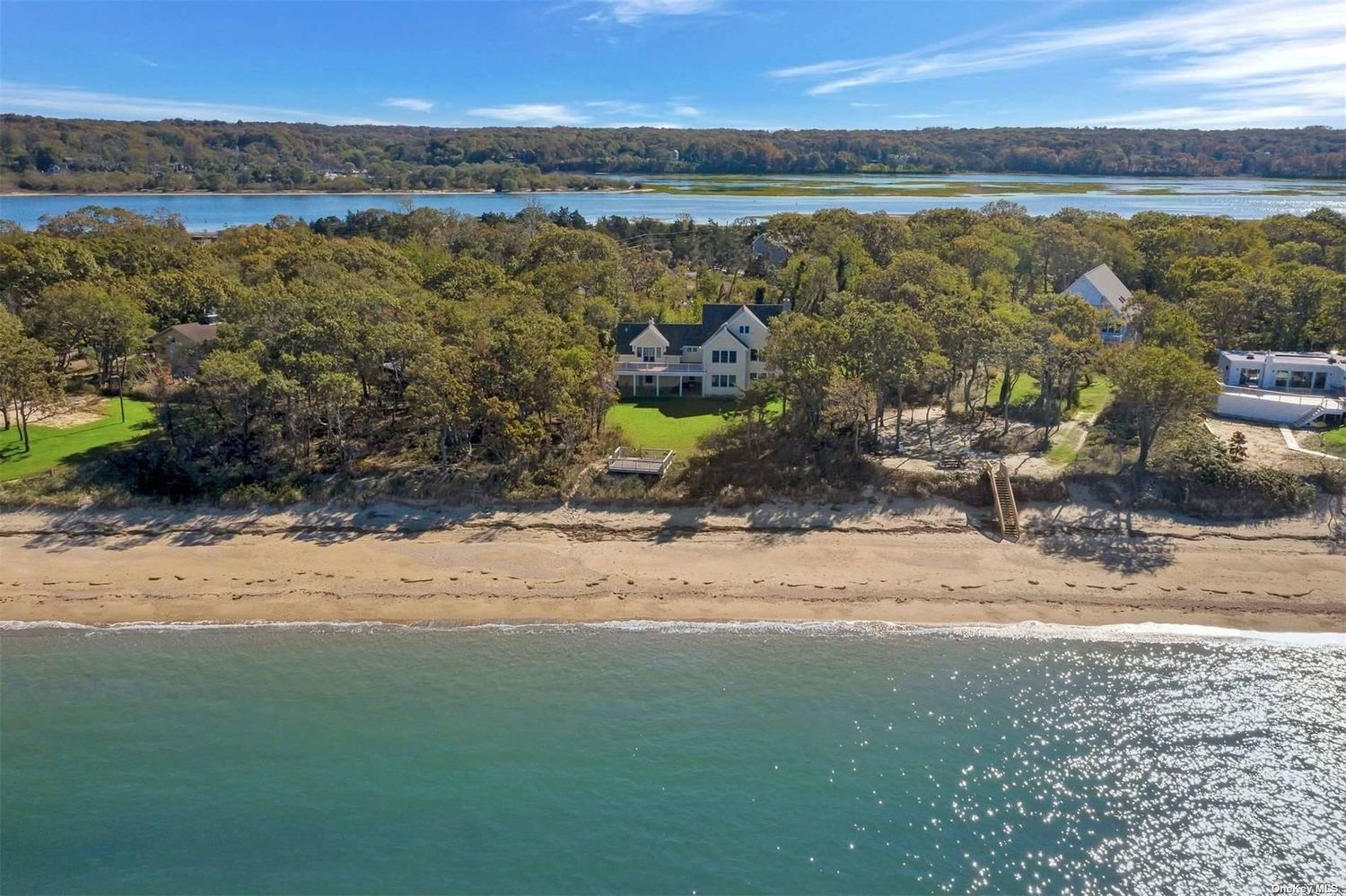 Stunning Waterfront Colonial In Nissequogue! | TBR News Media