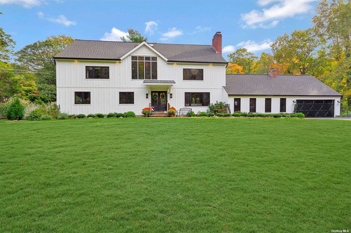 Belle Terre Totally Renovated 5400 Sq Ft Home On 1 37 Acres TBR belle-terre-totally-renovated-5400-sq-ft-home-on-1-37-acres-tbr