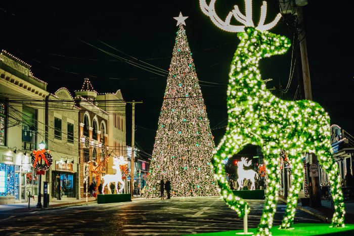 St. Johns Town Center announces Holiday Spectacular